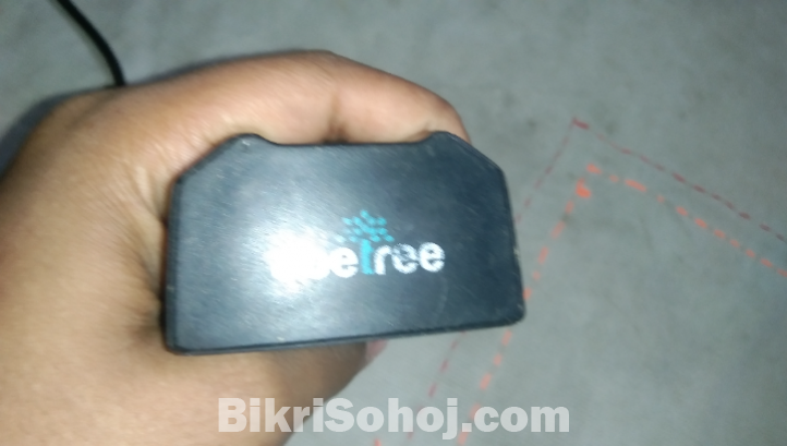 Fingerprint reader